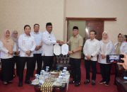 I Komang Koheri Terima Surat Penugasan sebagai Plt Bupati Lampung Tengah